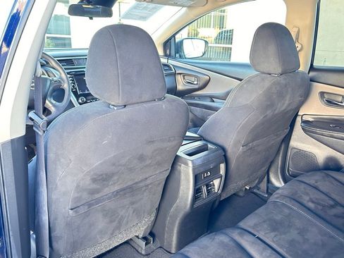 Used 2023 Nissan Murano S image 14