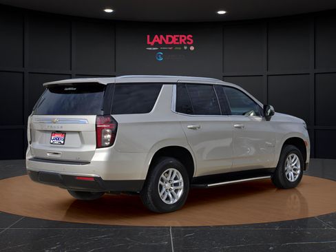Used 2023 Chevrolet Tahoe LT w/ Luxury Package AWD/4WD image 4