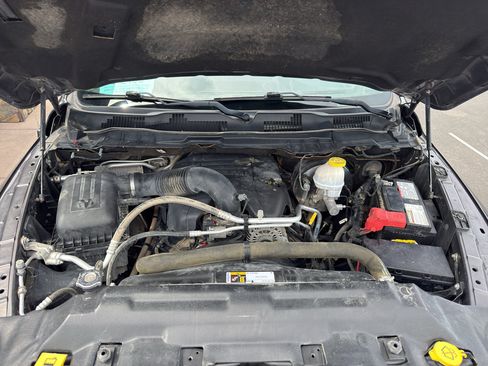Used 2018 RAM 1500 Laramie AWD/4WD image 19