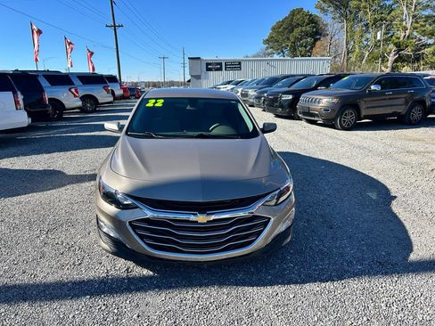 Used 2022 Chevrolet Malibu LT FWD image 15