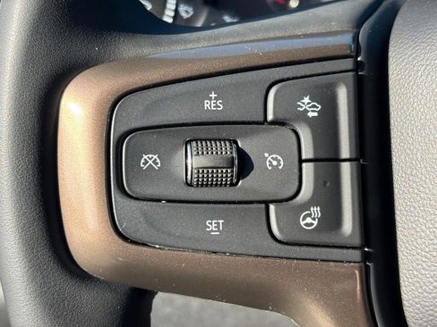 Used 2023 Chevrolet Silverado 3500 High Country image 17