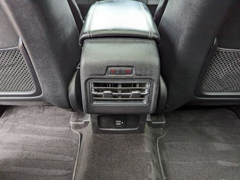 Used 2020 Lincoln Corsair AWD w/ Premium Package image 39