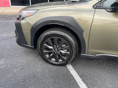 Used 2025 Subaru Outback Onyx Edition XT AWD/4WD image 6