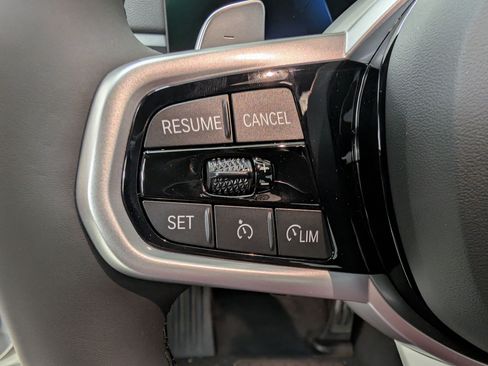 Used 2026 BMW 330i Sedan w/ M Sport Package RWD image 15