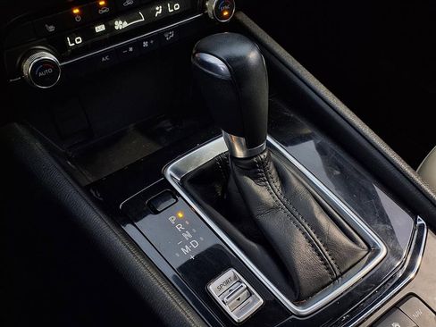 Used 2019 MAZDA CX-5 Touring image 25