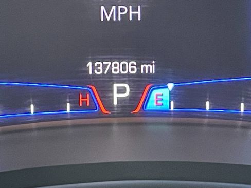 Used 2018 Chrysler 300 Touring image 38