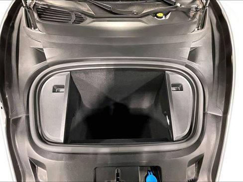 Used 2022 Porsche Taycan 4 Cross Turismo image 12