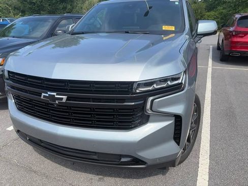 Used 2024 Chevrolet Tahoe RST w/ Luxury Package AWD/4WD image 2