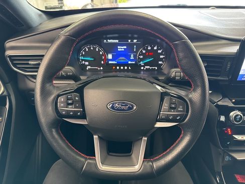 Used 2022 Ford Explorer ST-Line w/ Class IV Trailer Tow Package RWD image 18