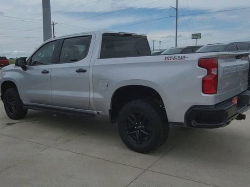 Used 2022 Chevrolet Silverado 1500 LT Trail Boss w/ Safety Package AWD/4WD image 6