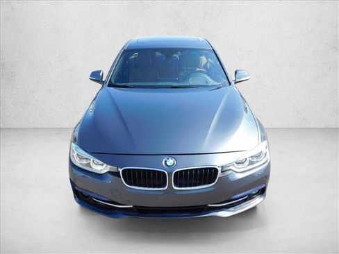Used 2017 BMW 330i xDrive Sedan AWD/4WD image 3