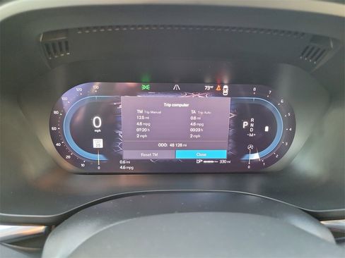 Used 2023 Volvo XC60 B5 Plus image 7