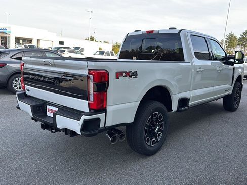 New 2026 Ford F250 Platinum w/ FX4 Off-Road Package AWD/4WD image 7