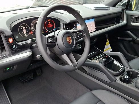 New 2026 Porsche Cayenne AWD/4WD image 4