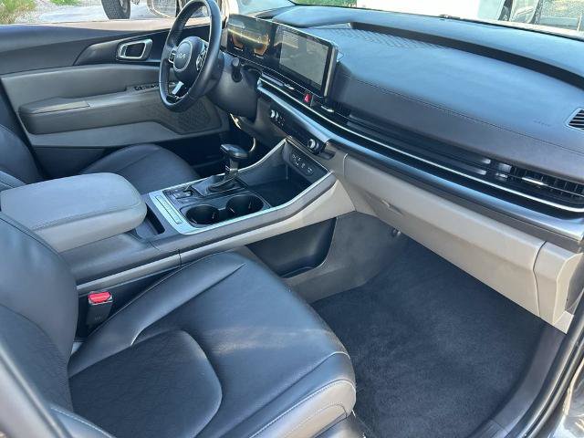 Used 2026 Kia Carnival FWD image 23