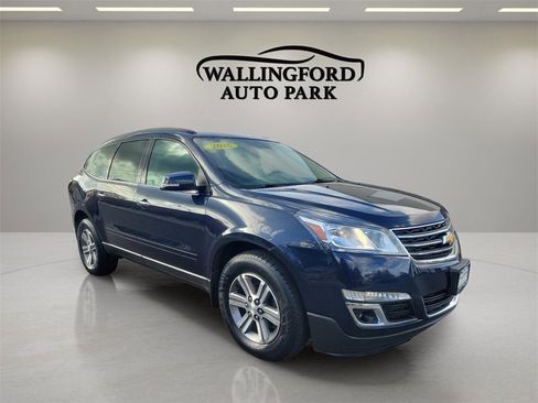 Used 2016 Chevrolet Traverse LT image 3