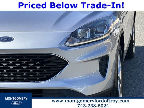 Used 2022 Ford Escape SE image 37