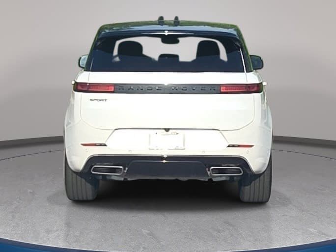 Used 2026 Land Rover Range Rover Sport Dynamic SE AWD/4WD image 6