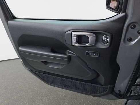 Used 2023 Jeep Wrangler Unlimited Sport AWD/4WD image 27
