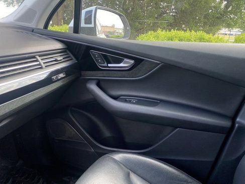 Used 2018 Audi Q7 3.0T Prestige AWD/4WD image 26