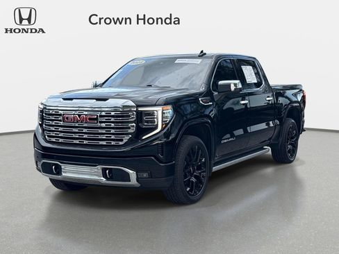 Used 2025 GMC Sierra 1500 Denali w/ Technology Package AWD/4WD image 1