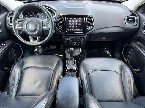 Used 2018 Jeep Compass Limited image 16