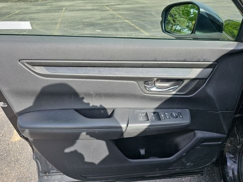 Used 2025 Honda CR-V LX image 19