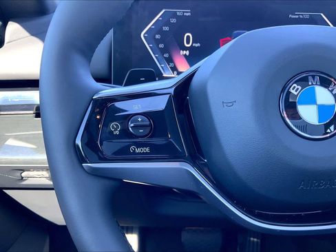 Used 2025 BMW 530i image 21