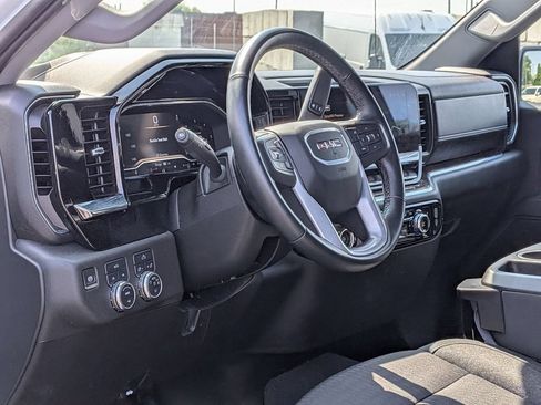 Used 2024 GMC Sierra 1500 Elevation AWD/4WD image 9