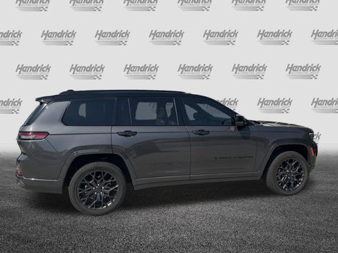 Used 2025 Jeep Grand Cherokee L Summit image 10