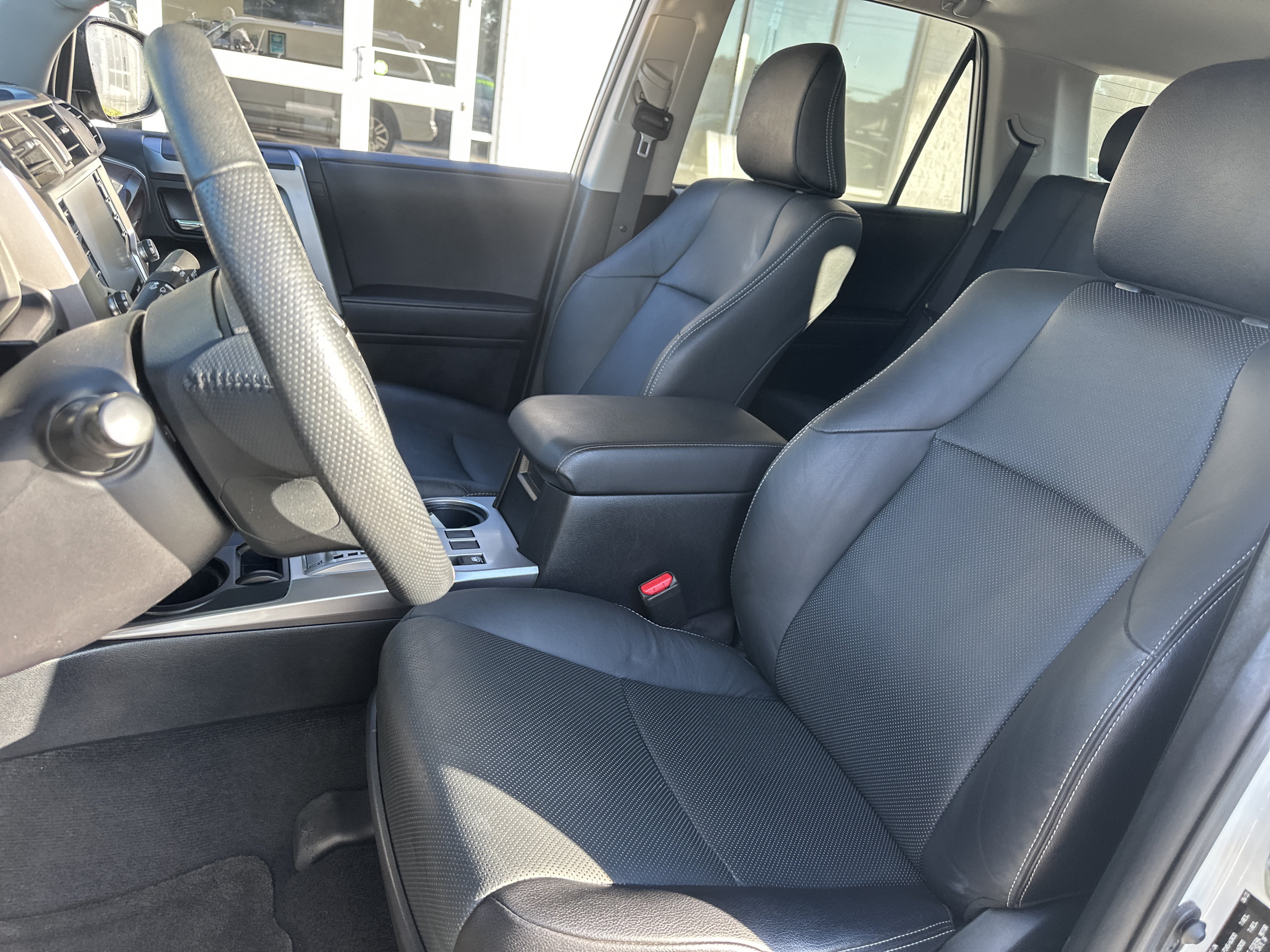 Used 2023 Toyota 4Runner Limited RWD image 10