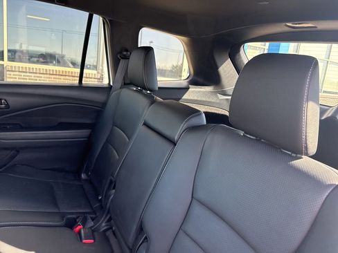 Used 2023 Honda Passport EX-L image 40