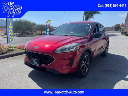Used 2021 Ford Escape SE w/ SE Sport Appearance Package