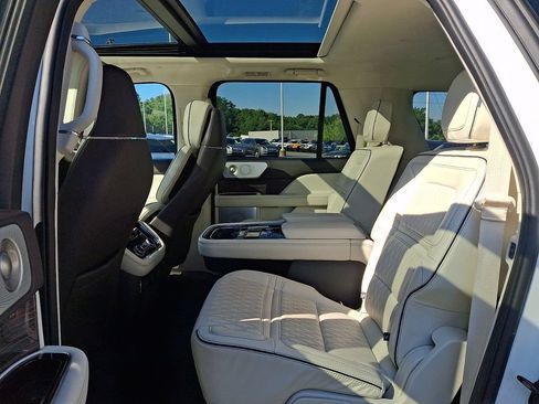 Certified 2021 Lincoln Navigator L Black Label AWD/4WD image 11