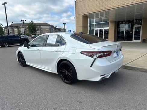 Used 2023 Toyota Camry XSE FWD image 2