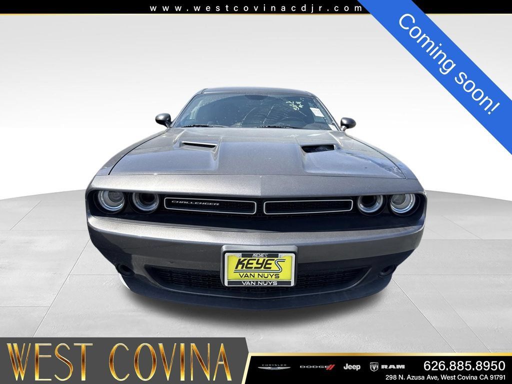 Used 2023 Dodge Challenger SXT RWD image 2