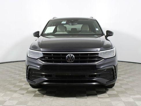 Used 2022 Volkswagen Tiguan SE R-Line image 35