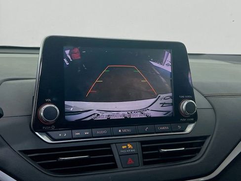 Used 2021 Nissan Altima 2.5 SR image 12