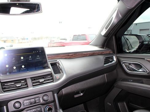 Used 2022 Chevrolet Tahoe Z71 w/ Luxury Package image 26