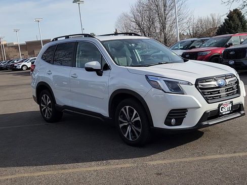 Used 2022 Subaru Forester Limited image 5