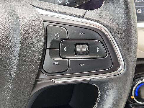 Used 2023 Buick Encore GX Preferred w/ Cold Weather Comfort Package AWD/4WD image 21