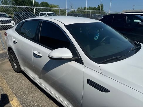 Used 2020 Kia Optima LX FWD image 7