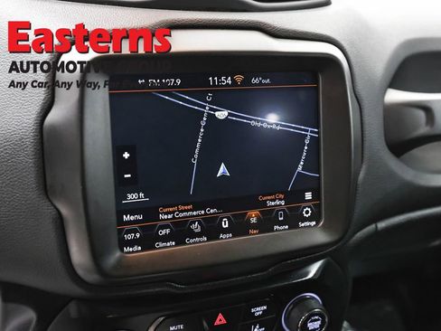 Used 2022 Jeep Renegade Latitude w/ Convenience Group AWD/4WD image 19