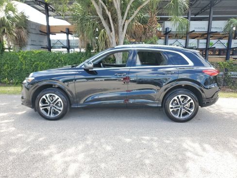 Certified 2025 Audi Q5 Premium Plus w/ Premium Plus AWD/4WD image 7