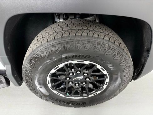 New 2026 Chevrolet Silverado EV Trail Boss image 13