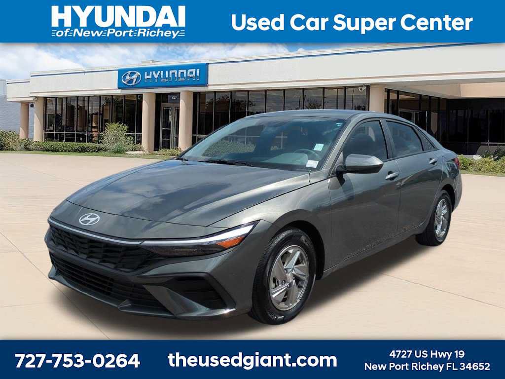 Certified 2026 Hyundai Elantra SE FWD image 1