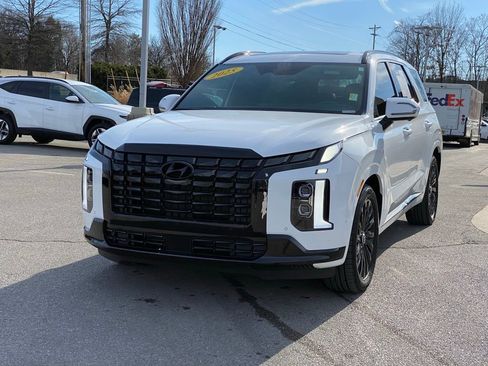 Used 2025 Hyundai Palisade Calligraphy image 3