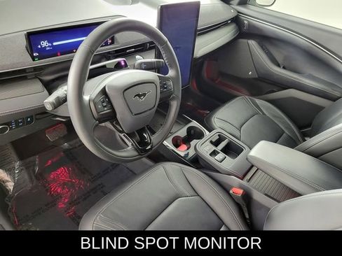 Used 2025 Ford Mustang Mach-E Premium image 13