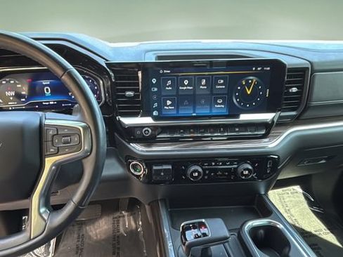 Used 2023 Chevrolet Silverado 1500 RST w/ Rally Edition AWD/4WD image 11
