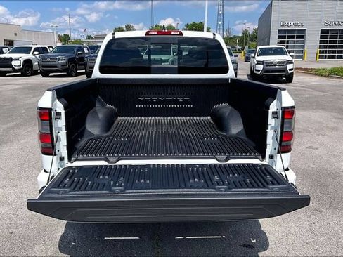 Certified 2025 Nissan Frontier PRO-4X AWD/4WD image 32